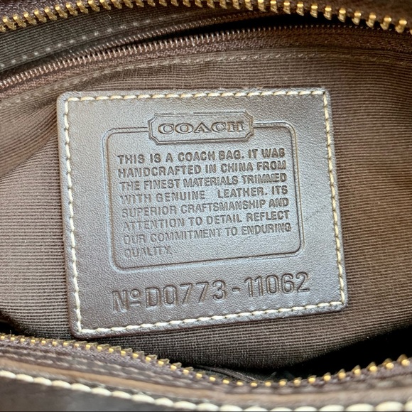 Vintage Coach Hand Bag - Picture 4 of 10
